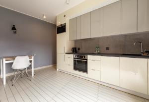 Wrzeszcz Superior Apartment by BookingHost