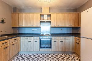 Parkside Mayfair Apartment