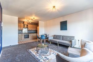 Parkside Mayfair Apartment