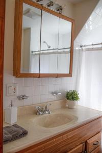 Cozy Get Away Somerville