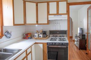 Cozy Get Away Somerville