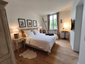 Chambre dhôtes villa Adoya dans les remparts, piscine, ascenseur