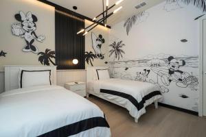 Look 8BR Pool Home Near Disney -15895