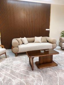 Luxury Apartment Near Mall of Arabia in 6th October Family only شقة فاخرة للايجار بجوار مول العرب فقط للعائلات