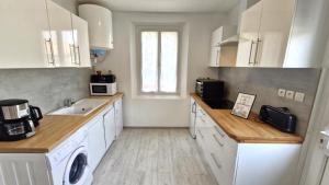 Appartements Royan - APPARTEMENT - rez-de-jardin - MARCHE a DEUX PAS PLAGE a 600m : photos des chambres