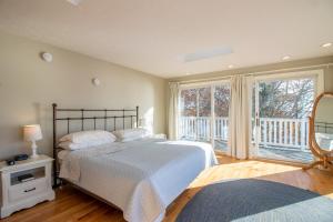 Fantastic Waterfront Views