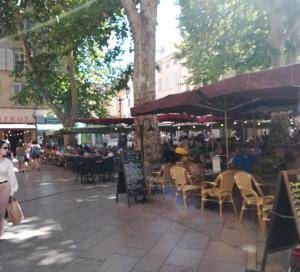 Charmant studio centre historique Aix