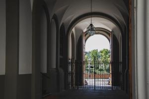 EliseHouse Elegant Apartment