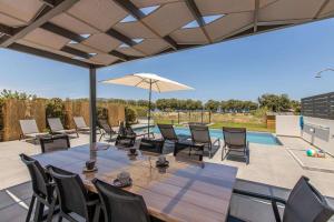 Diktamos Villa by Vintage Travel