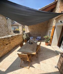 Maisons de vacances Maison traditionnelle Gardoise avec Jacuzzi 5 personnes 3 chambres : photos des chambres
