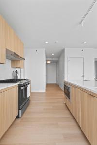 Foundry Unmatched Skyline Views at Lincoln Park