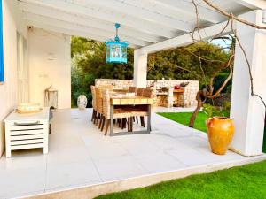 Luxury Ostuni Beachfront Villa with Pool & Private Parking