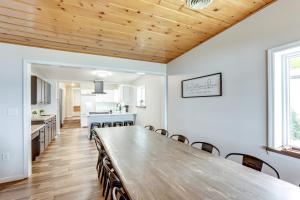 Ice Fish and Snowmobile Lakefront Home in Baldwin