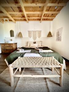 Maisons de vacances Gite dans un domaine - La cave du vigneron - Uzes - 10 personnes : photos des chambres