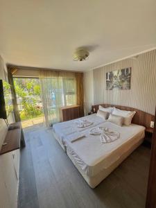 Иглика Апарт Несебър