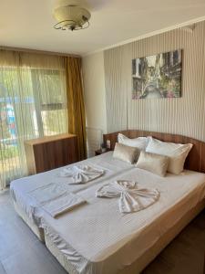 Иглика Апарт Несебър