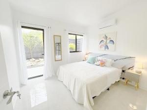 Ros Villa, Lujo con Piscina Privada a 10 Minutos de la Playa