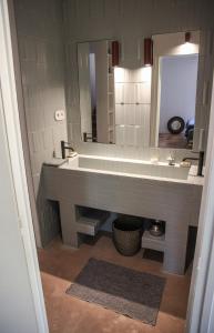 Beautiful duplex apartment in a farmhouse in Provence Verte VAR