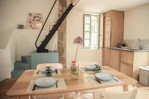 Beautiful duplex apartment in a farmhouse in Provence Verte VAR
