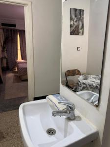 Charmant appartement Rue Mouatamid Ibn Abbad et Bd El Fetouaki Oujda