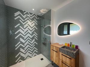 Villas Agosta - Acantha - vue mer a 50 m de la plage, neuve et luxueuse : photos des chambres