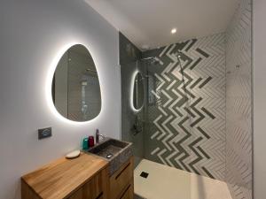 Villas Agosta - Acantha - vue mer a 50 m de la plage, neuve et luxueuse : photos des chambres