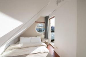 Holiday home for rent near swimming pool and golf course