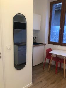 Appartements La Tronche studio climatise wifi proche CHU : photos des chambres
