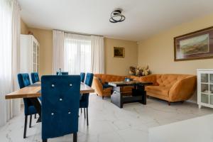 ApartamentSaints - blisko Chojnik, ogród, miejsce na rowery, ogrodzony dla zwierząt