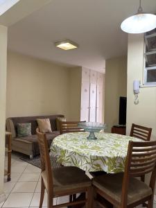 Apartamento mobiliado em Copacabana a 100m da praia