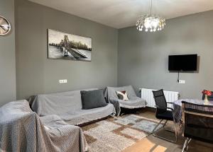 City Center Comfortable Room