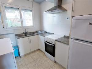 Apartamento cerca de la playa con parking y admite mascotas en Llançà - ES-170-4