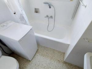 Apartamento cerca de la playa con parking y admite mascotas en Llançà - ES-170-4