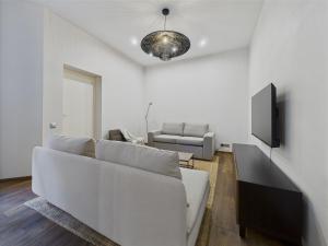 Raw and Refined 2BR Old Town Apartment