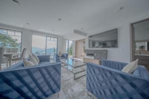 Mountain Mansion Pool, Jacuzzi Epic Medellin View