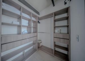 Mountain Mansion Pool, Jacuzzi Epic Medellin View