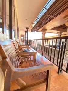 ABI Hotel - 1 minute to the Beach and 1 second to the Mall