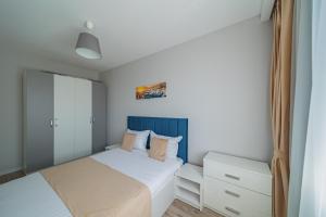 BlueSky Prima Premium Central Apartment
