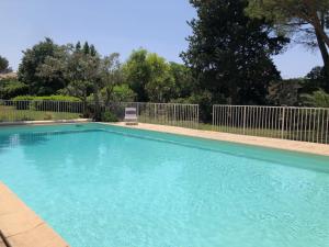 Maisons de vacances Gite 4 pers en Provence avec piscine partagee avec 2nd gite - 4 pers house in Provence with swimming pool to be shared with a 2nd house : photos des chambres