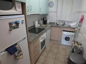 Apartamento para 6 personas con piscina, a 700m de la playa - ES-204-14