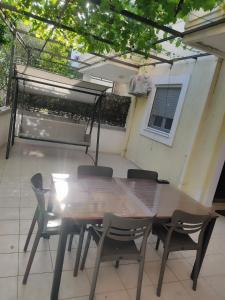 Una apartmani Petrovac