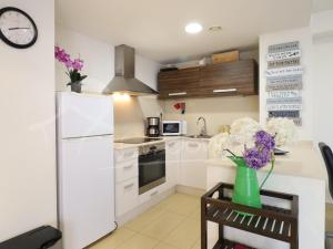 Alquiler de apartamento moderno de 2 dormitorios con jardín privado, - ES-366-7