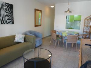 Grecia - LEstartit, Centro - ES-323-88