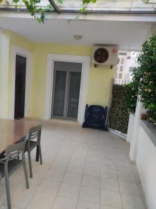 Una apartmani Petrovac