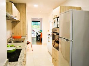 CORSARIO. Apartamento con Terraza y Vistas al Mar a 1 min de la Playa de Almadrava - ES-258-44