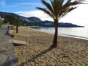 CORSARIO. Apartamento con Terraza y Vistas al Mar a 1 min de la Playa de Almadrava - ES-258-44