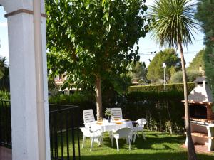 Casa Vacacional Tranquila con Piscina, Jardín y Cerca de la Playa en LEstartit - ES-323-29