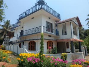 MAYURI Home Stay