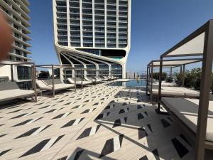 Luxury 1-Bedroom Residence at Mercury Suites