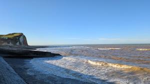 Appartements Beautiful beachfront apartment, 180d sea and cliff view : Appartement 2 Chambres - Vue sur Mer